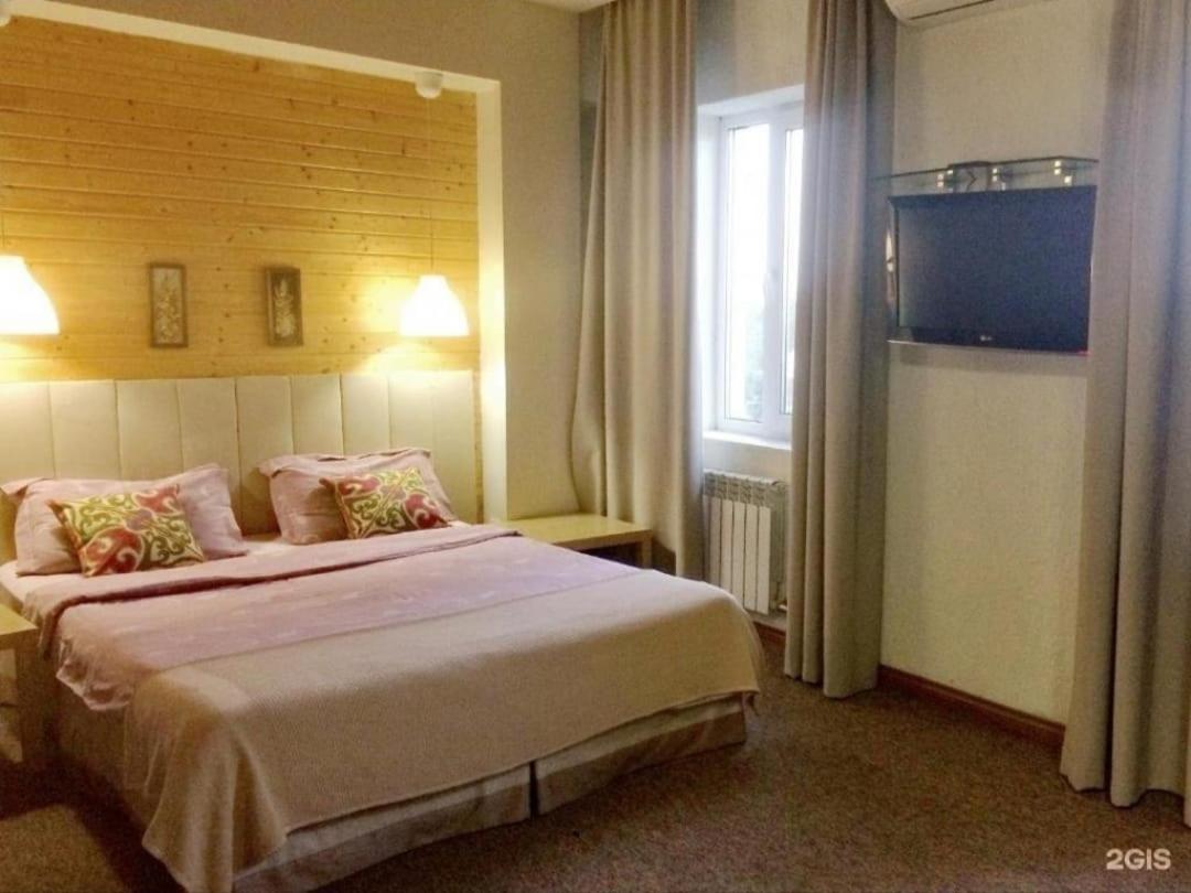 Strelets Hotel Bishkek Luaran gambar